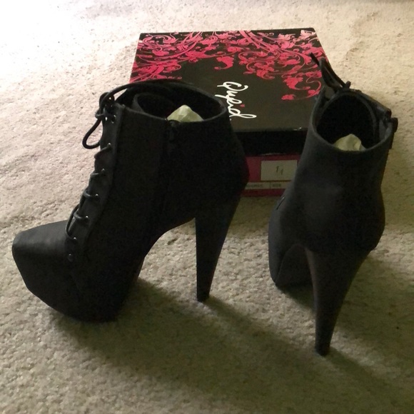 Black matte booties - Picture 2 of 3
